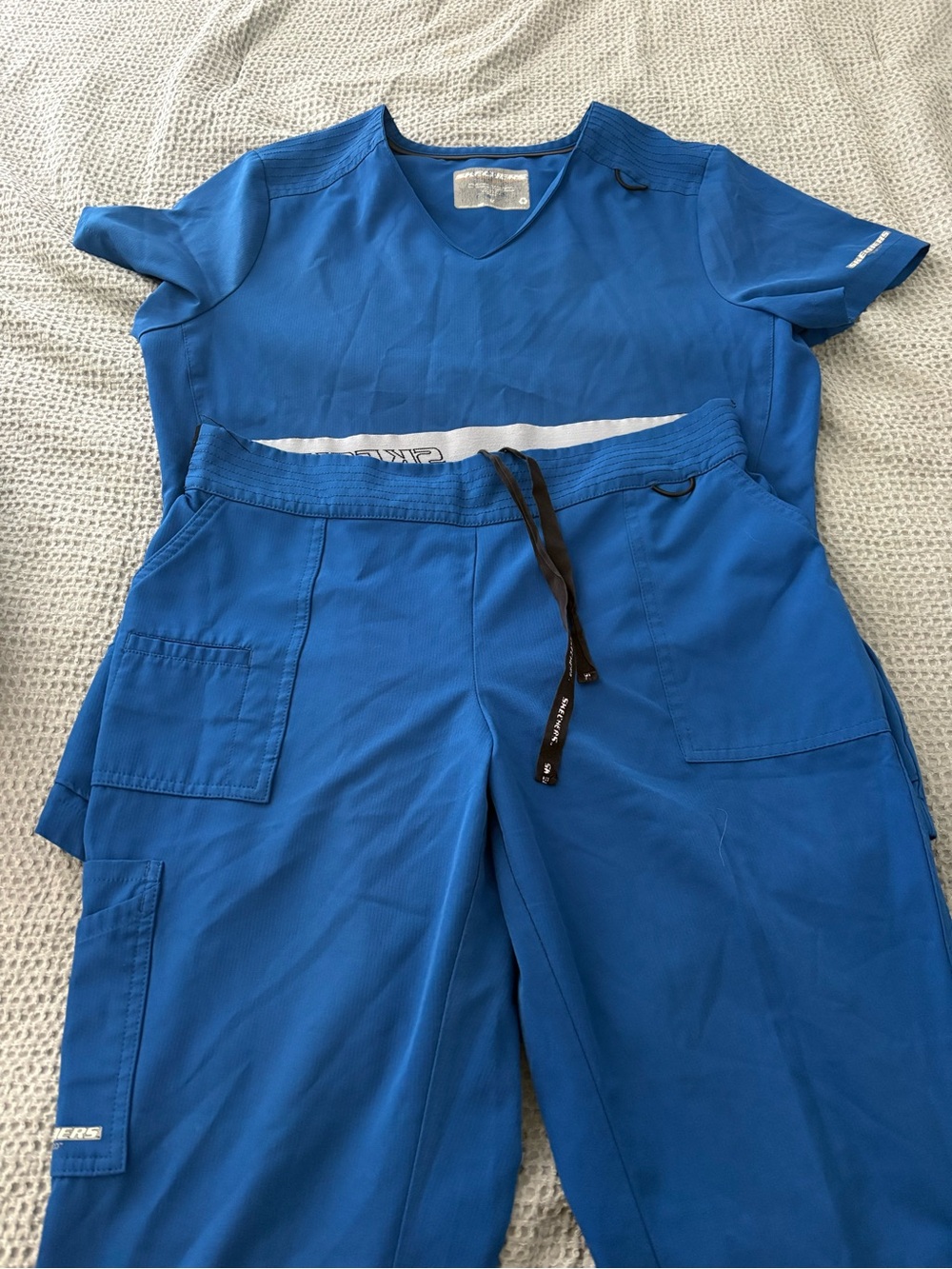 Skechers by Barco Scrub Set